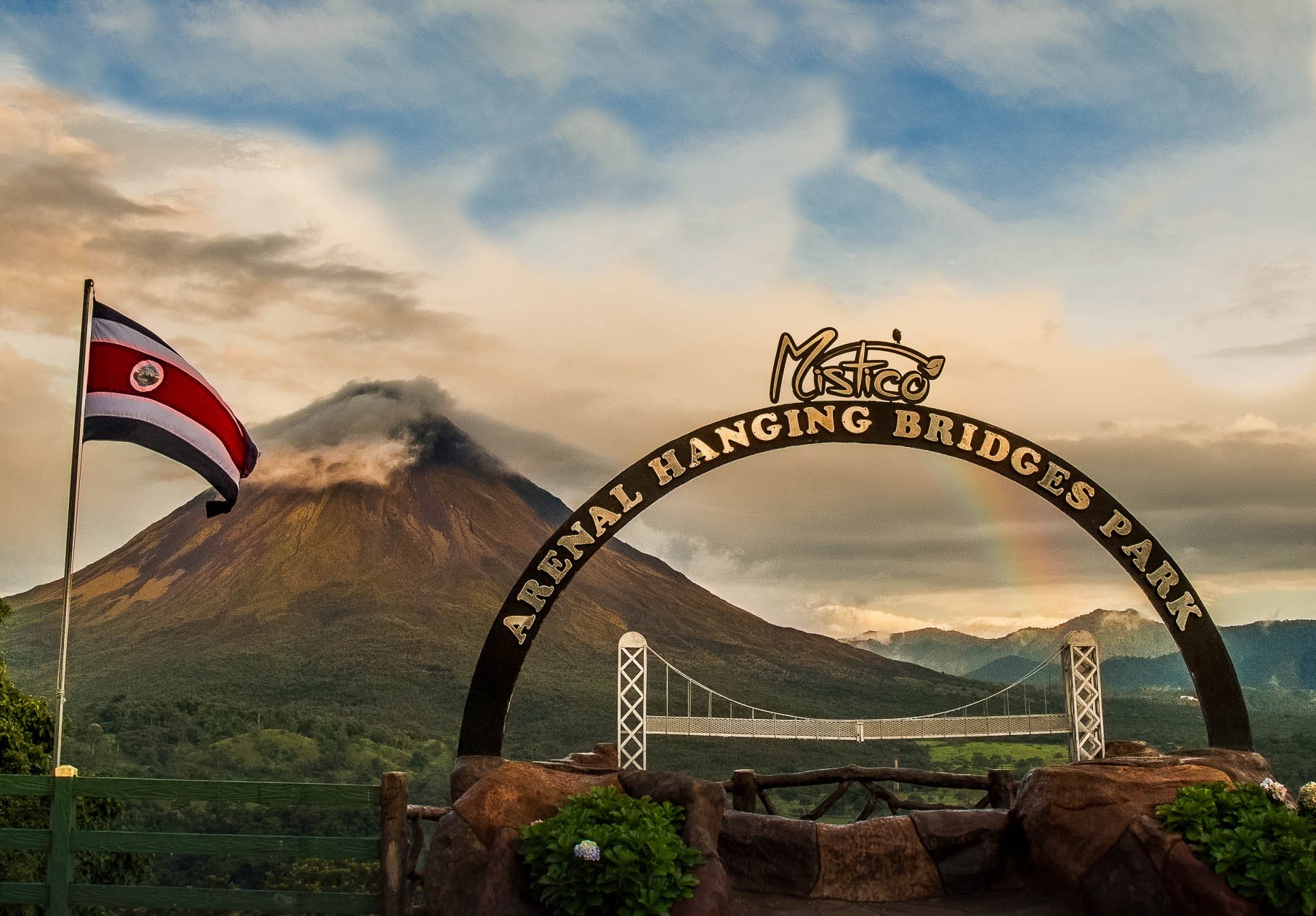 Mistico Hanging Bridges